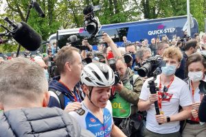 L’appétit du petit cannibale augmente continuellement