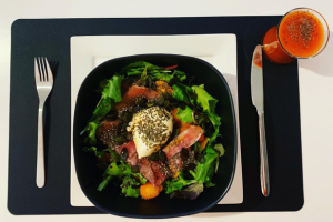 Une salade burrata pour contrer la canicule