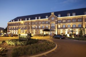 « Un toucan est un beau et grand oiseau tropical, un animal joyeux et agréable »