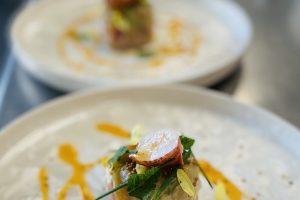 « La gastronomie est l’art d’utiliser la nourriture pour créer le bonheur »