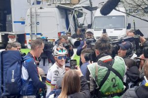 « Remco Evenepoel s’est littéralement envolé vers un doublé sur les routes de la Doyenne »