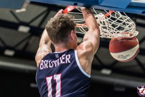 « Je vais aux Etats-Unis pour me laisser une chance dans le basket »