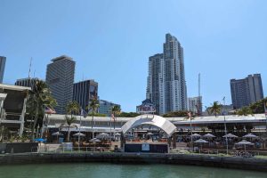 « Plages paradisiaques, faune et flore luxuriantes et ambiance caribéenne dans les Keys »