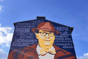 « Le Liégeois le plus connu, lu et vendu dans le monde est maintenant bien visible dans sa ville natale »