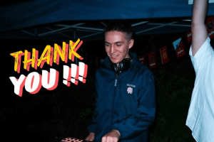 « Ce morceau symbolise une flamme qui refuse de s’éteindre, une renaissance à chaque instant »