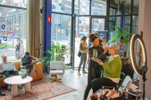 « Mettre en avant la slow fashion et les créateurs locaux »