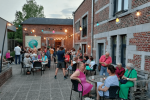 « Ils ont joué avec l’eau, tenté d’y voir clair comme de l’eau de roche, puis se sont jetés à l’eau »