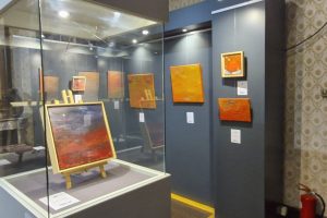 « Une immersion dans un monde artistique riche et introspectif »