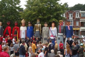 Folklore liégeois : Géants et marionnettes à Tilff