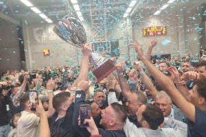 Historique : les Sang et Marine champions de TDM1, Liège retrouve la D1 !