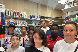 « Une énorme fierté pour eux de tenir en main leur livre »