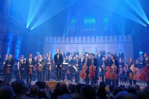 Glass, Bowie et Greenwood : une soirée envoûtante à la Salle Philharmonique de Liège